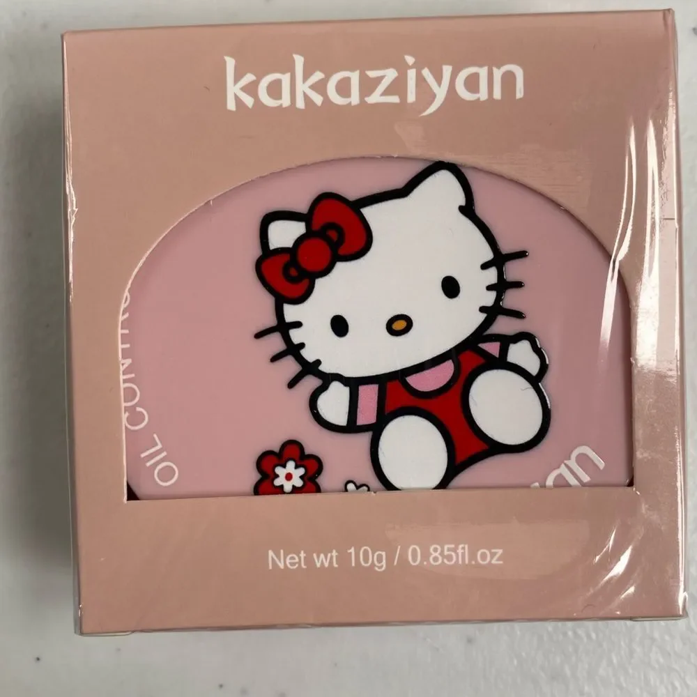 NWT NIB Mocallure Hello Kitty Loose Setting Powder Compact and Setting Spray Set